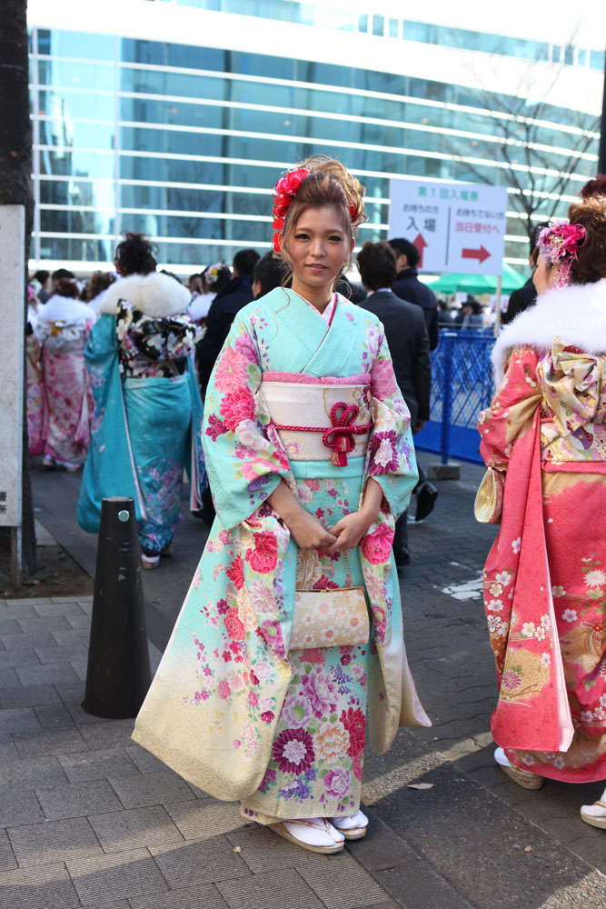 輝かしい未来への船出 横浜市成人式レポート 二十歳になる君へ