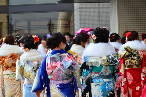 これはびっくり！海外の成人式 | My振袖