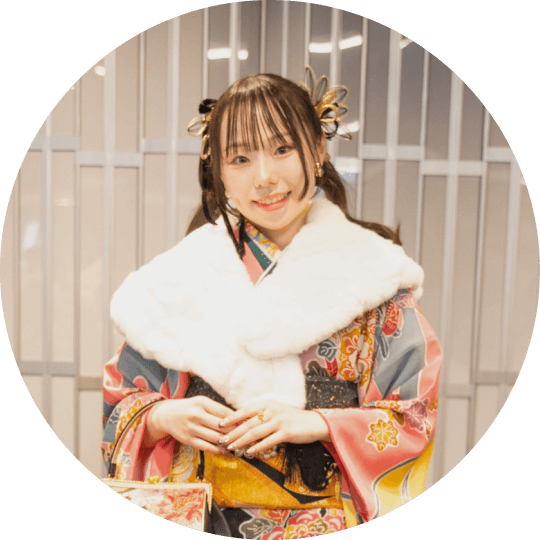 可愛らしくもお上品なもこもこ白ショール