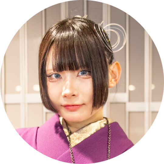 成人式振袖のメイクアップ「なすず」さんのトータルコーデ
