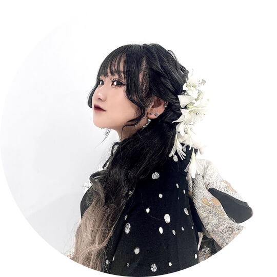 成人式振袖のメイクアップ「RIE」さんのヘアメイク
