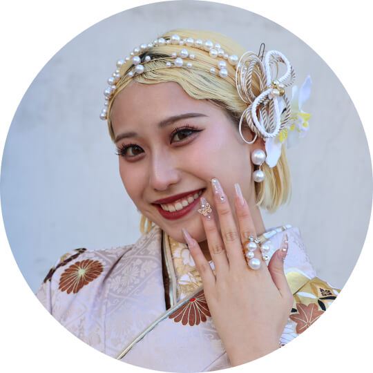 成人式振袖のメイクアップ「さこ」さんのヘアメイク