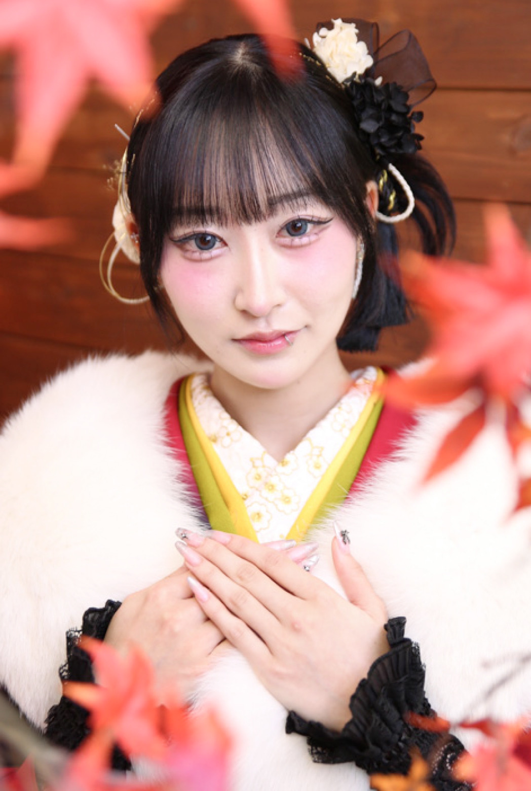 愛璃琉さんの振袖コーディネート（寄り）