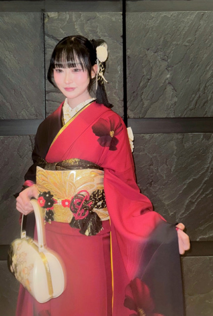 愛璃琉さんの振袖コーディネート（全身）